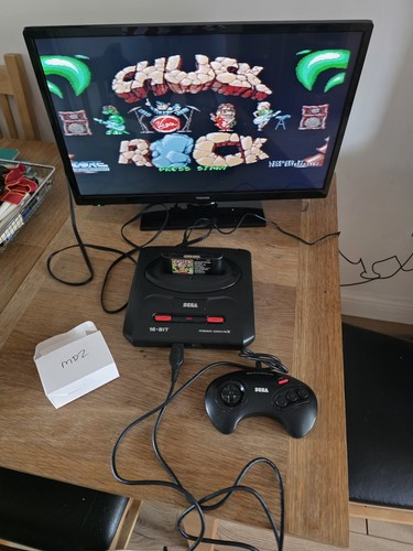 Sega mega drive bundle - drive, game